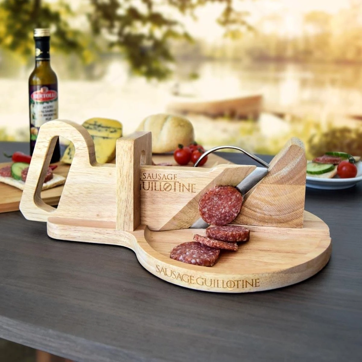 MikaMax Worst Guillotine - Worstsnijder - Worst Snijplank - Sausage Guillotine - Makkelijk Schoon Te Maken - RVS Mes - Bamboe - 30 x 19cm MikaMax Worst Guillotine - Worstsnijder - Worst Snijplank - Sausage Guillotine - Makkelijk Schoon Te Maken - RVS Mes - Bamboe - 30 X 19cm -Heng Kookserie Winkel 1200x1200 113