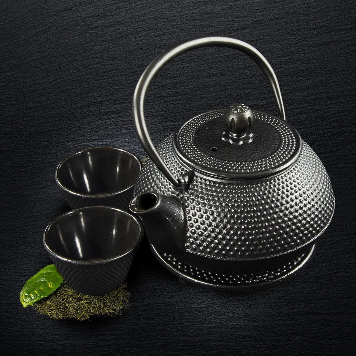SakuraTea - Theepot Set - 4-delig - Gietijzer - Zwart - 0.8L - 2 Kopjes (100ml) SakuraTea - Theepot Set - 4-delig - Gietijzer - Zwart - 0.8L - 2 Kopjes (100ml) -Heng Kookserie Winkel 1200x1200 264
