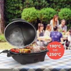 KitchenBrothers Elektrische BBQ - Met Grillplaat - Anti-aanbaklaag - Incl. Plank/Houders - Grilloppervlak 46,5x33,8cm - Tot 300°C - 2400W - Zwart 11 KitchenBrothers Elektrische BBQ - Met Grillplaat - Anti-aanbaklaag - Incl. Plank/Houders - Grilloppervlak 46,5x33,8cm - Tot 300°C - 2400W - Zwart -Heng Kookserie Winkel 1200x1200 364