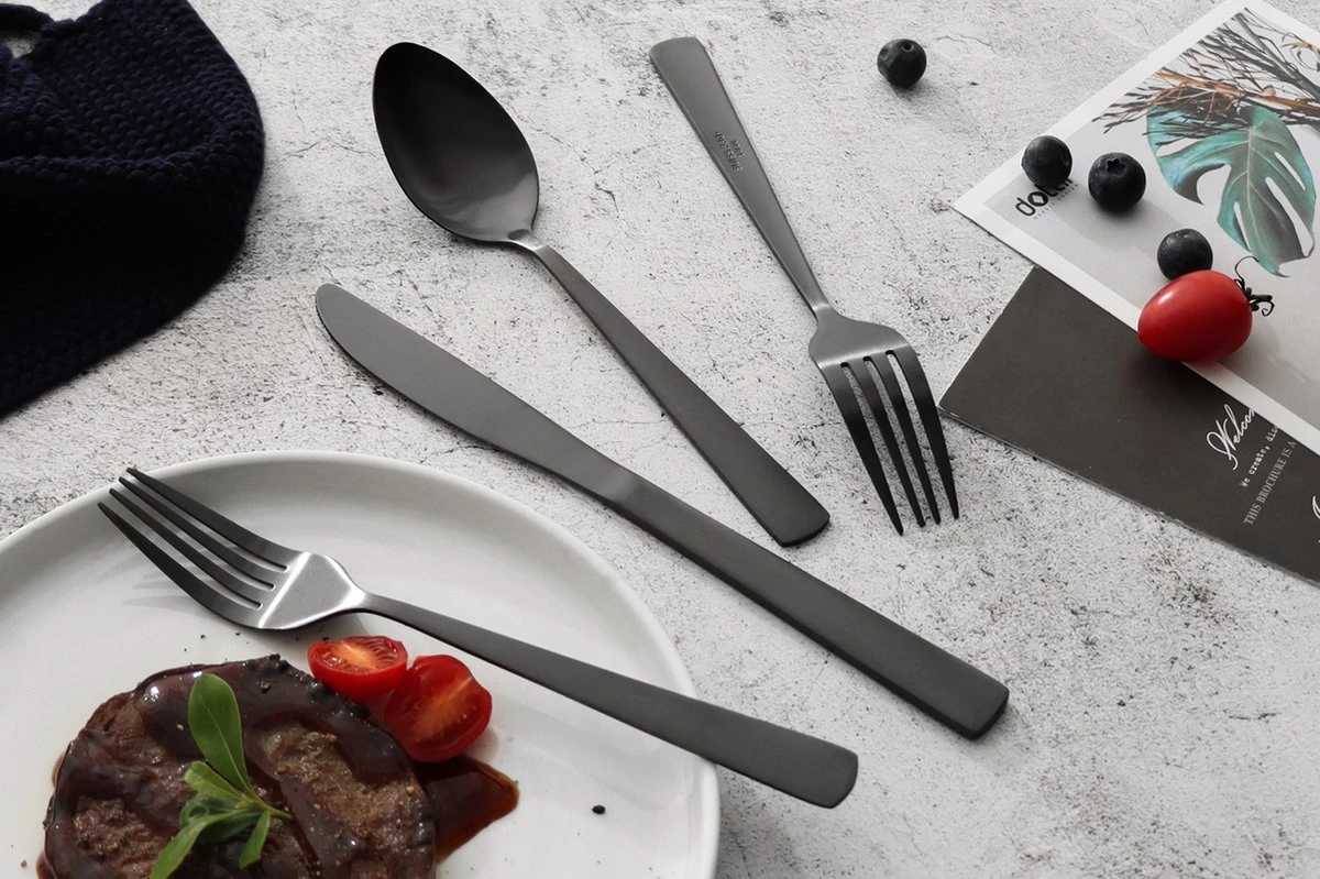 Swiss Pro+ Bestekset in Koffer-72 delig-12 persoons-Zwitsers Kwaliteit-Complete Set-100% roestvrijstaal- Zwart Swiss Pro+ Bestekset In Koffer-72 Delig-12 Persoons-Zwitsers Kwaliteit-Complete Set-100% Roestvrijstaal- Zwart -Heng Kookserie Winkel 1200x799 10