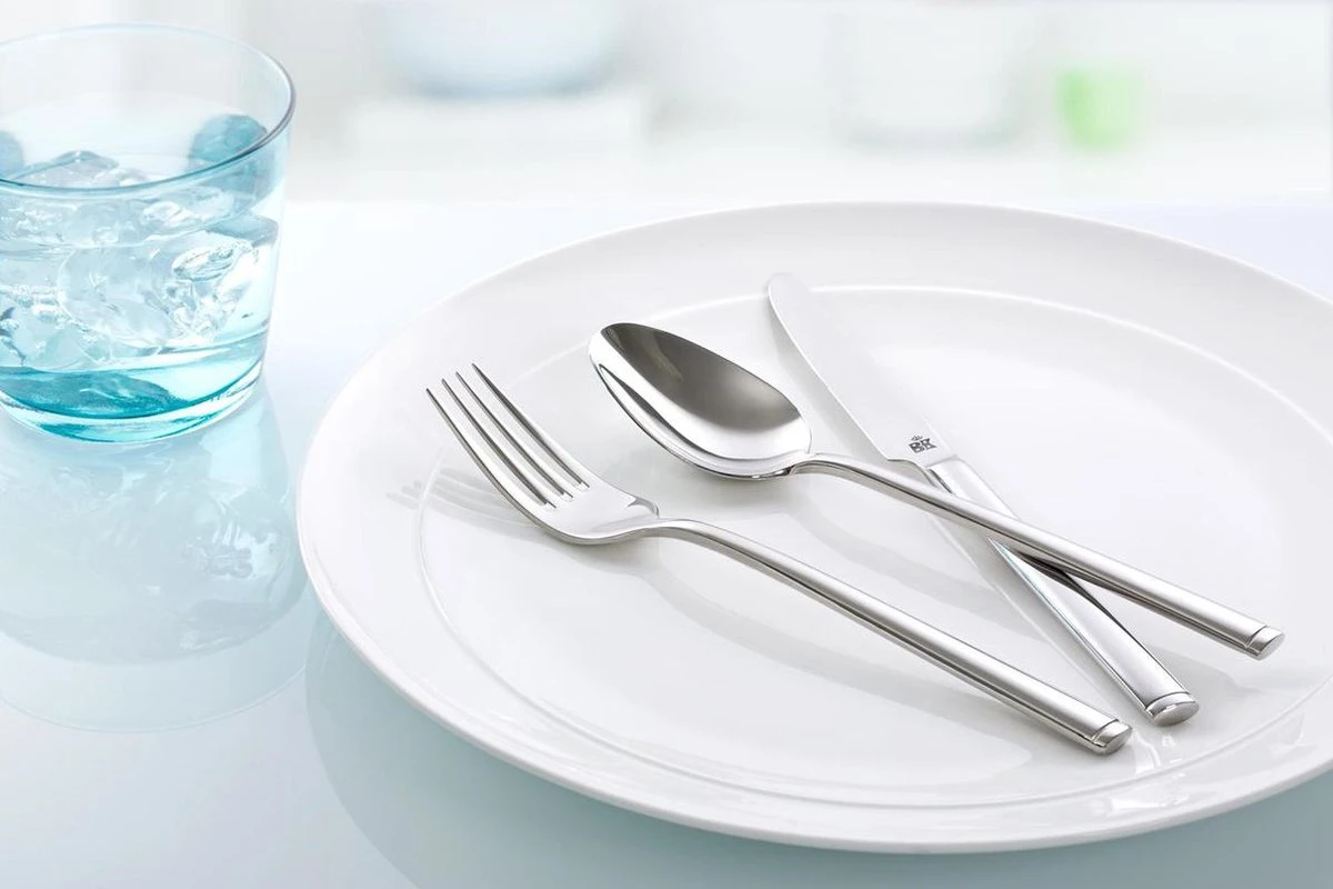 BK Waal dessertlepels - 6 stuks - 18/10 edelstaal BK Waal Dessertlepels - 6 Stuks - 18/10 Edelstaal -Heng Kookserie Winkel 1200x800 1