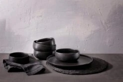 Maastricht Porselein Serviesset Universe Porselein 6-persoons 24-delig Zwart 7 Maastricht Porselein Serviesset Universe Porselein 6-persoons 24-delig Zwart -Heng Kookserie Winkel 1200x800 20