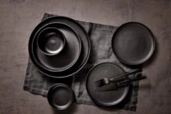 Maastricht Porselein Serviesset Universe Porselein 6-persoons 24-delig Zwart 12 Maastricht Porselein Serviesset Universe Porselein 6-persoons 24-delig Zwart -Heng Kookserie Winkel 1200x800 23